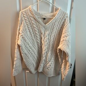 White/cream sweater